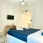 Le Porte Di Gæstehus 3*